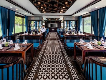 Light Cruise - Halong Luxury Day Cruise ( Limousine - Expressway - Small Group)