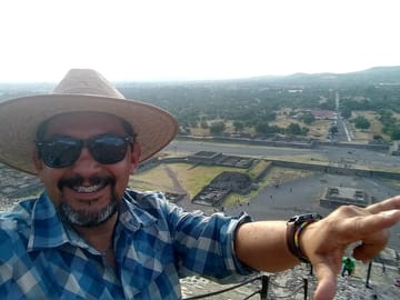 Private Day Tour of Teotihuacan and Xochimilco in Mexico City