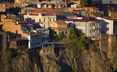 4-Day Tbilisi and Stepantsminda Cultural Tour