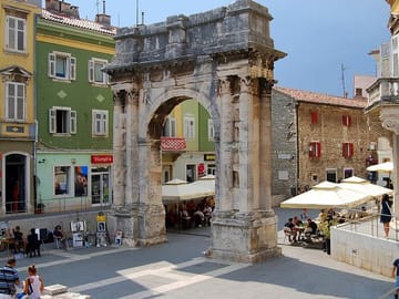 Cultural Day Trip to Pula and Rovinj from Zagreb