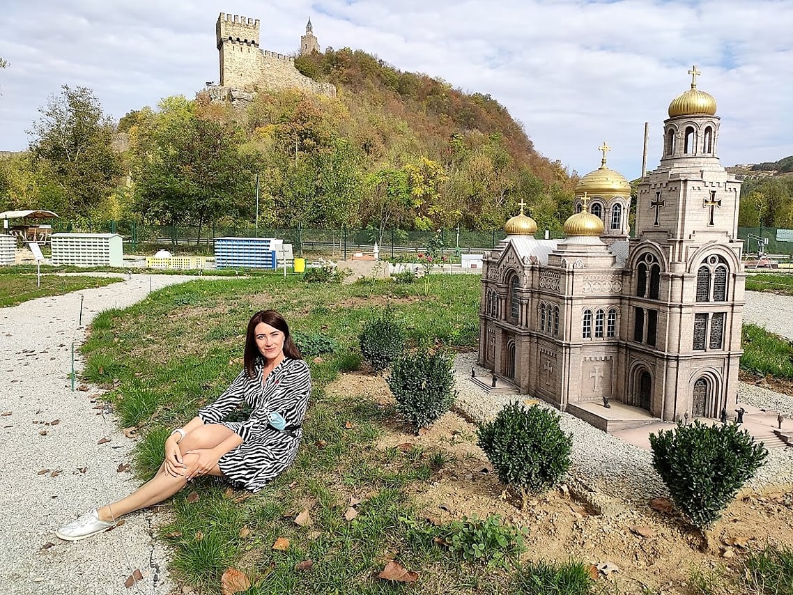 Guide and Entrance for the Mini Bulgaria Park near Veliko Tarnovo 5