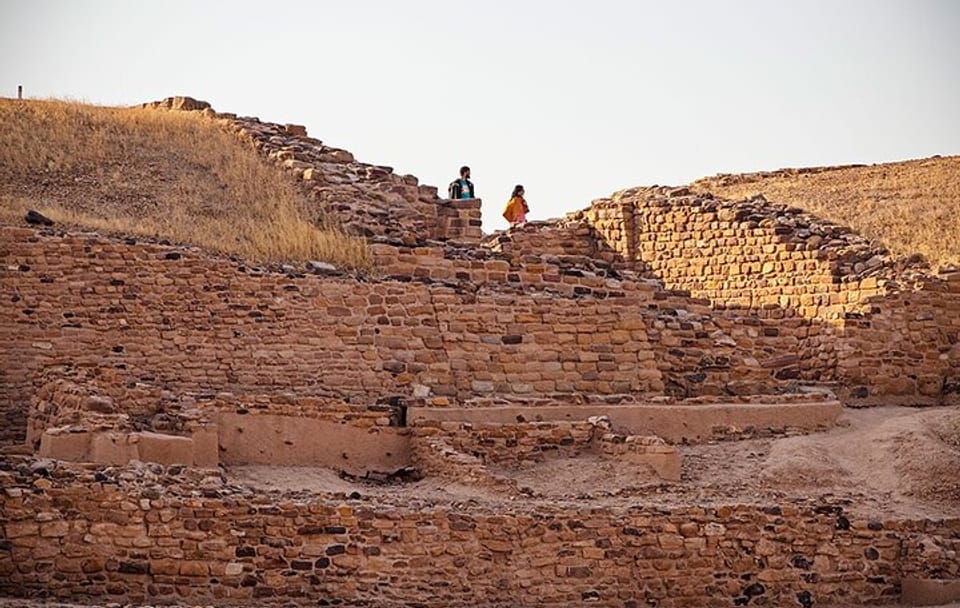 Gujarat Architectural Tour: Explore Ahmedabad, Bhavnagar, Bhuj