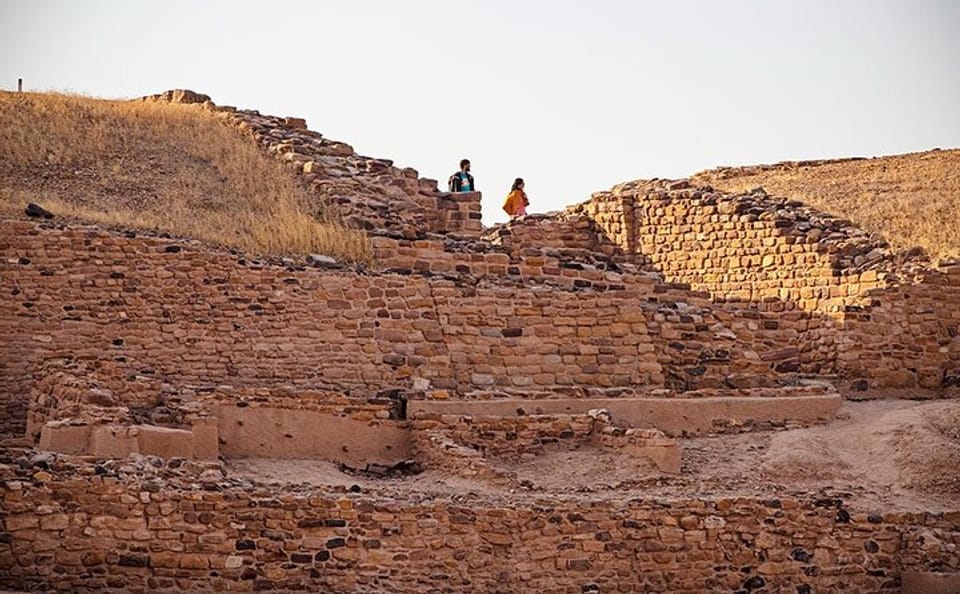Gujarat Architectural Tour: Explore Ahmedabad, Bhavnagar, Bhuj