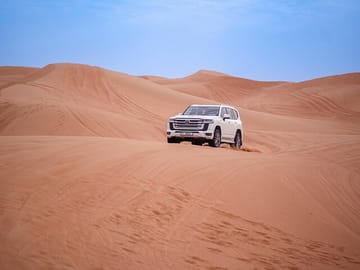 Doha City Tour: Souq Waqif, Katara, The Pearl, and Corniche