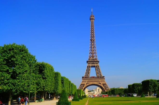 Eiffel Tower Summit Small-Group Tour