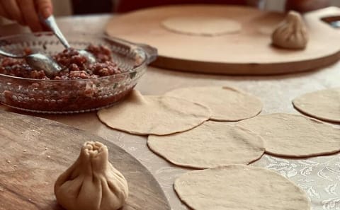 Culinary Class in Tbilisi: Make Khinkali and Khachapuri