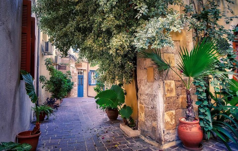 Chania Old Town and Chrisopigi Monastery Cultural Tour