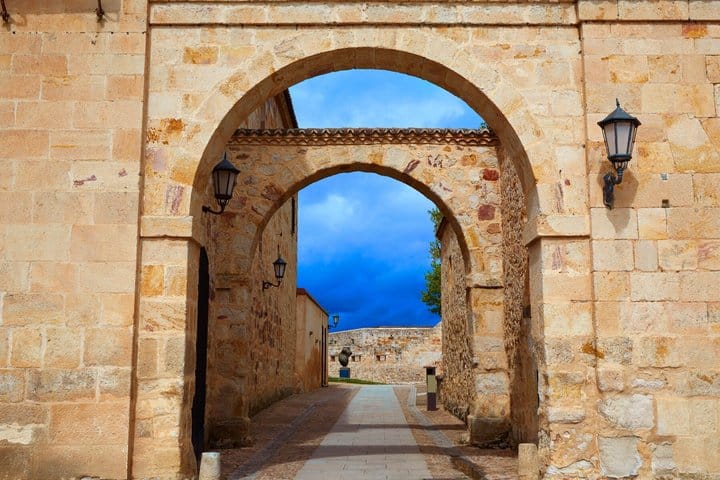 TOP Zamora : Private Guided Tour with your mobile 8