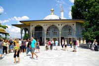 Topkapi Palace, Hagia Sophia, Hippodrome, Blue Mosque and Grand Bazaar Tour 10