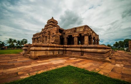 Mallikarjuna Temple Day Tour from Hyderabad by Bus