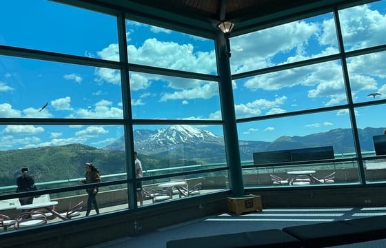 From Portland to Mt. Saint Helen Tour in a small group