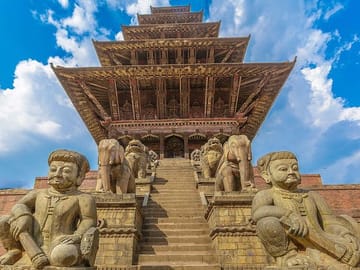 Private Half-Day Cultural Tour of Bhaktapur with Lunch