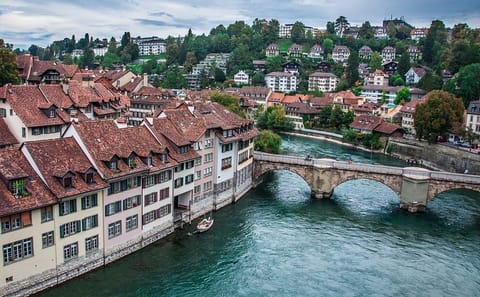 Walking Tour of Bern's Historic Fountains and Legends