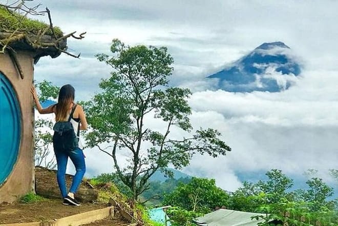 Hobbitenango & Antigua Shared Day Tour 7