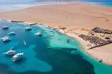 Boat Tour to Orange Bay on Giftun Island, Hurghada