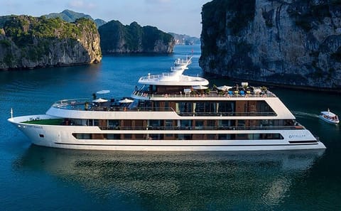 5 Stars Cruise 3d-2n: Biking,Golf,Cave,Meals, Kayak, Jacuzzi Pool