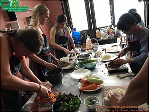Hanoi Cooking Class in a Local Restaurant and Local Market Tour