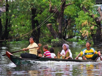 Day Trip to Kompong Plhuk Village-Floating Village at Tonle Sap Lake