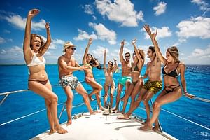 All Inclusive Tulum: 4 hours Coast & Fun in 60' Sunseeker 