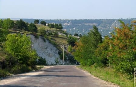 Gipsy Tour of Soroca Fortress and Casauti Monastery