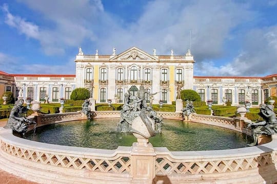 Sintra, Cascais & Óbidos Tour with Royal Palace of Queluz