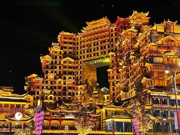 1-Day Private Tour to Avatar Mountain & 72 Wonder Tower