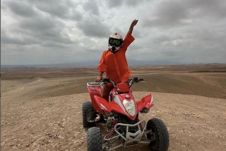 From Casablanca: 2 Days trip To Explore Agafay Desert &amp; Marrakech