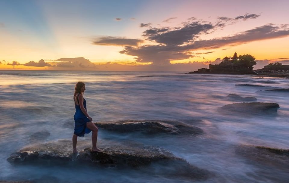 Private Cultural Tour of Tanah Lot Temple at Sunset