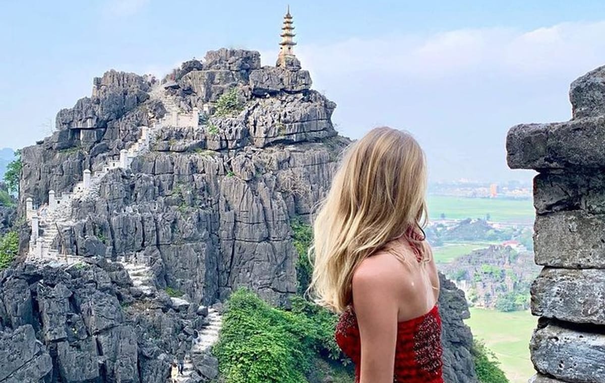 Ninh Binh Full-Day Tour from Hanoi to Hoa Lu, Tam Coc & Mua Cave Via Boat & Bike