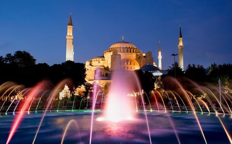Istanbul Highlights: Guided Tour of Iconic Landmarks