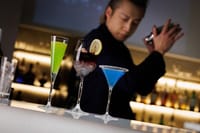 Close-Up Magic Show & Signature Cocktails in Tokyo 4