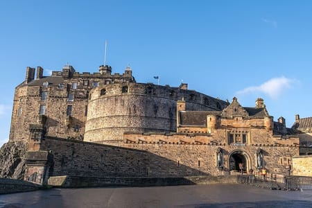 Guided Old Town Walking Tour in Edinburgh