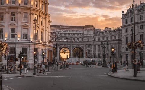 London 3-Hour City Orientation Tour by Bus and Foot
