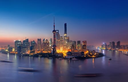 Private Huangpu River Cruise and Hot Pot Dinner in Shanghai