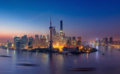 Private Huangpu River Cruise and Hot Pot Dinner in Shanghai