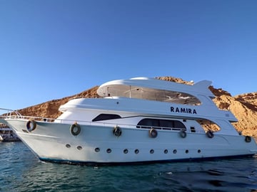 Snorkeling & Diving Ras Mohamed And White Island by VIP Boat