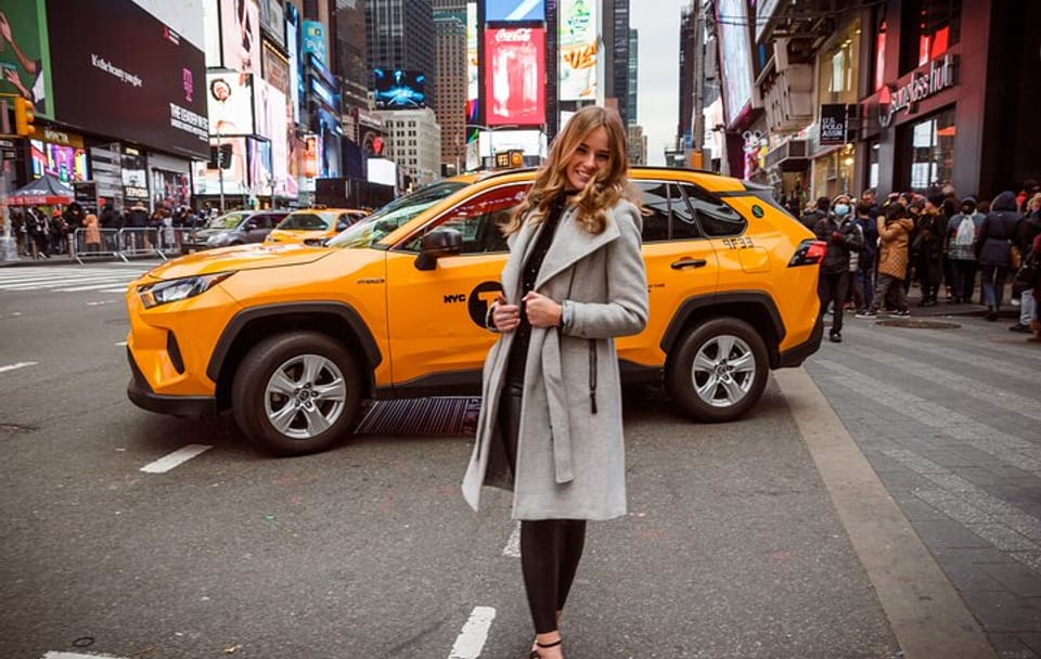 Professional Photo Shoot Experience in Times Square, New York