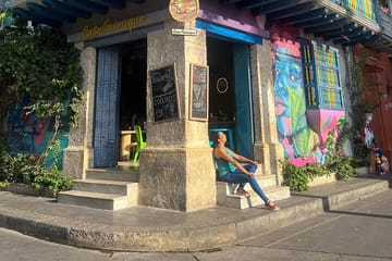 Street Food and Cultural Walking Tour in Cartagena