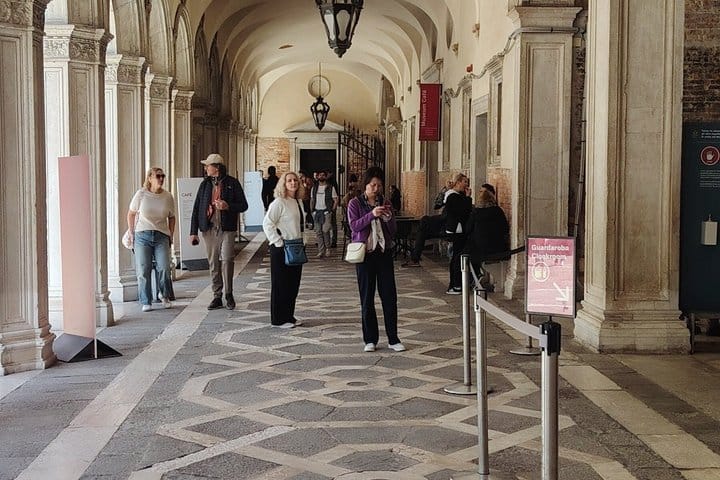 Private-Venice-Guide-Doges-Palace-History-Tour