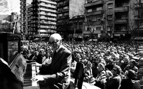 Private Tango History Tour in Buenos Aires' Comuna 1
