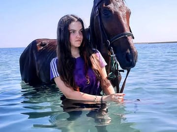 Premium 3 Hours Horse Riding Adventure with Swimming – Hurghada