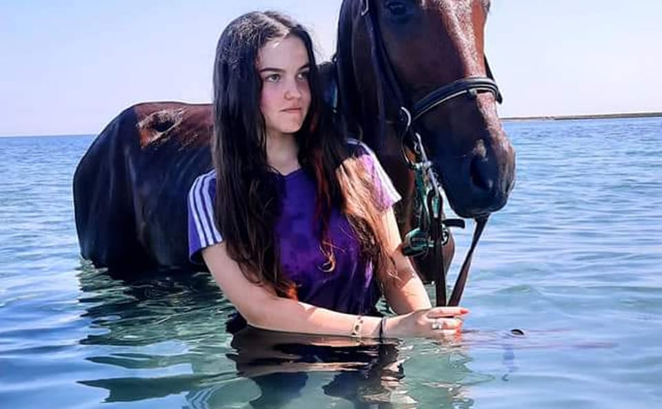 Premium 3 Hours Horse Riding Adventure with Swimming – Hurghada