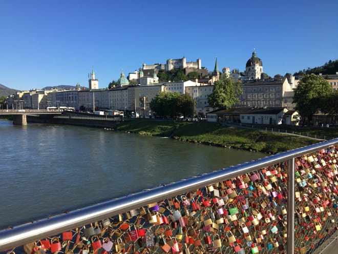 1h Salzburg City Tour incl. coffee & cake at M32 - Private Tour