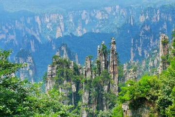 5-Day Cultural and Nature Tour of Zhangjiajie and Fenghuang