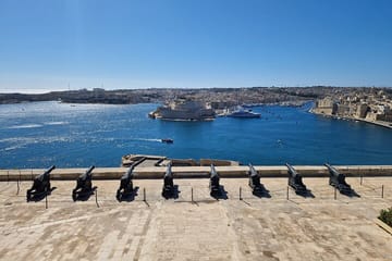 Private Cultural Walking Tour of Valletta's Historic Sites