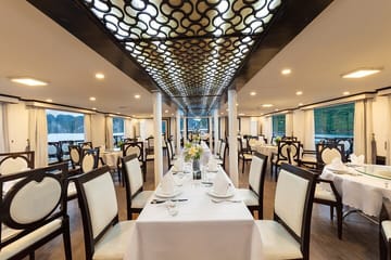 Ha Long Bay 2-Day Explorer Cruise with ATV and Hiking