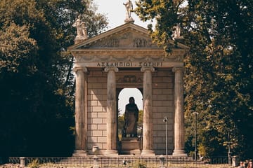 Professional Photoshoot at Villa Borghese Garden in Rome