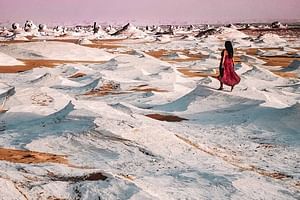 Full Day Tour in Bahariya Oasis and Black & White Desert with Lunch