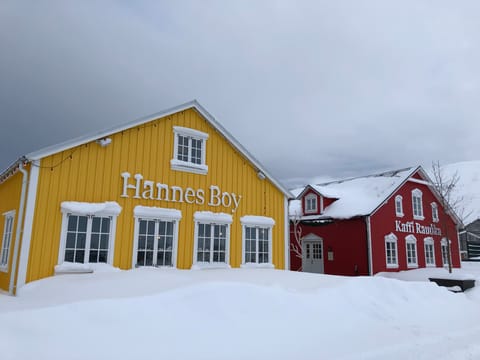 Private Arctic Coastline and Culture, photo 4