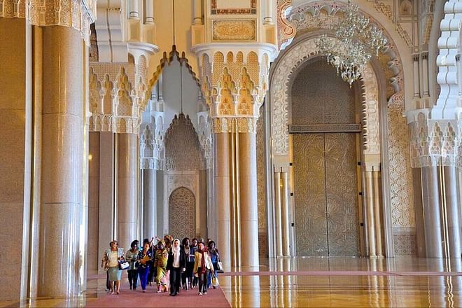 Casablanca Guided Tour of Hassan II Mosque and Arab League Park